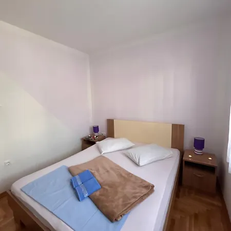 Agata Apartment *