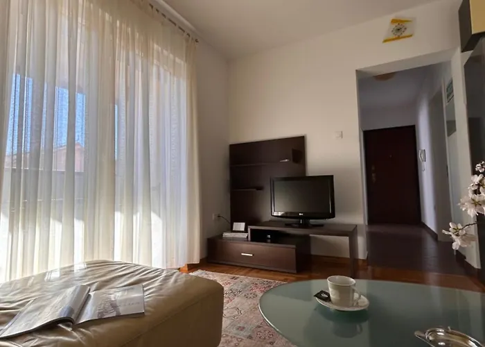 Agata Apartman *